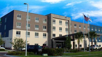 Holiday Inn Express & Suites W-I295 &I10