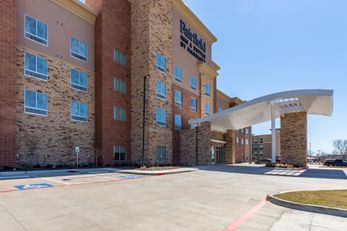 Fairfield Inn/Suites Dallas Arlington S