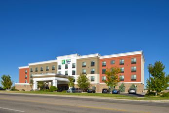 Holiday Inn Hotel & Suites Pueblo North
