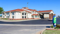 Holiday Inn Express & Suites Weatherford