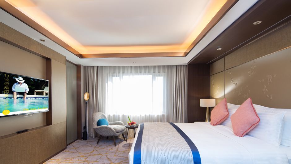 Golden Tulip Shanghai Rainbow Hotel Room