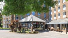 Waterloo Hub Hotel and Suites