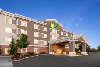 Holiday Inn Express & Suites Sumner