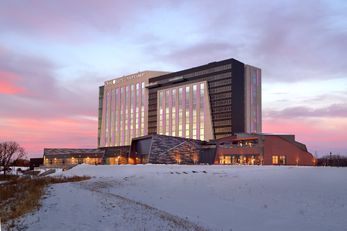 Omni Viking Lakes Hotel