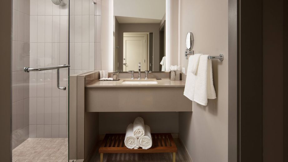 Epicurean Atlanta, Autograph Collection Room