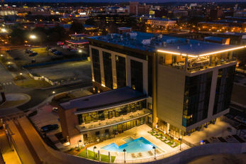 Hotel Indigo Columbus at Riverfront Pl