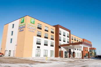 Holiday Inn Express & Suites Edmonton N