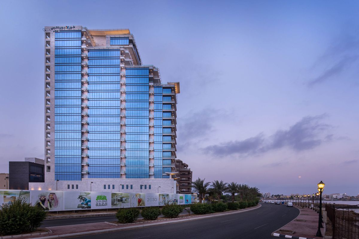 Four Points by Sheraton Jeddah Corniche Images & Videos First Class