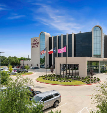Crowne Plaza Suites