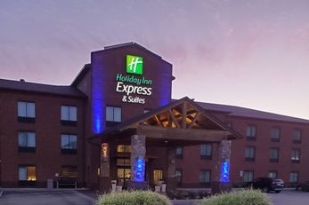 Holiday Inn Express and Suites Donegal