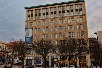 Blu-Tique Hotel, Tribute Portfolio Hotel