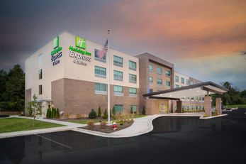 Holiday Inn Express & Suites-City Center