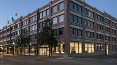 Renaissance Arts Hotel