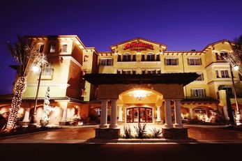 La Bellasera Hotel & Suites