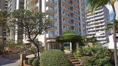 Coconut Waikiki Hotel