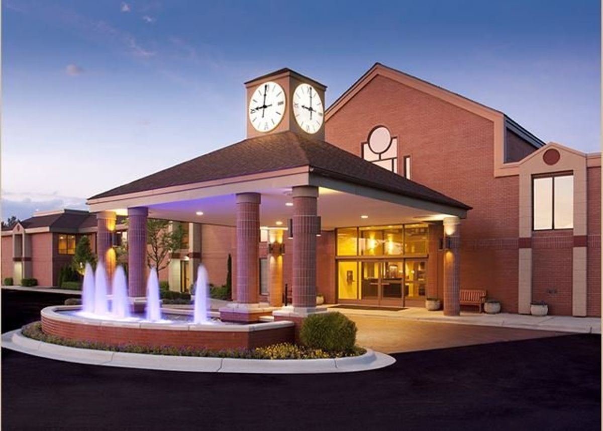 Ann Arbor Regent Hotel and Suites- Tourist Class Ann Arbor ...