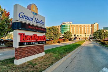 Grand Harbor Resort and Waterpark