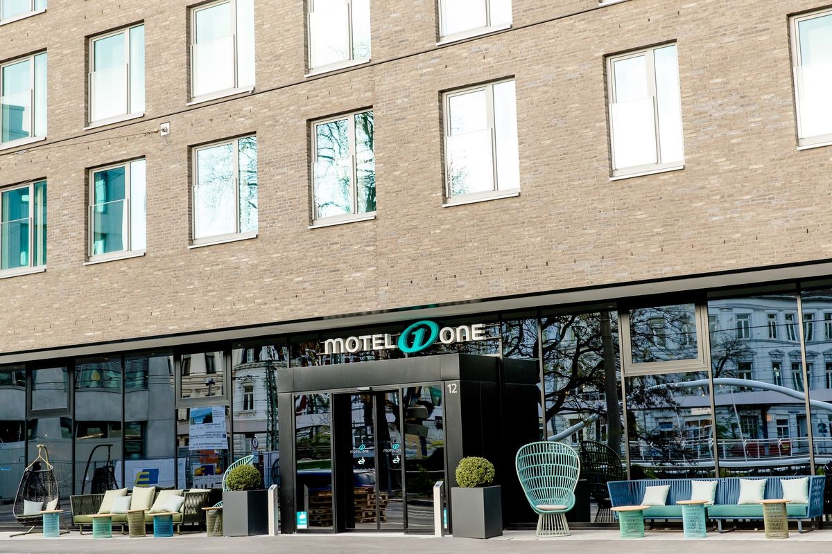 Motel One Bonn Hauptbahnhof Images Videos Bonn Germany Hotels