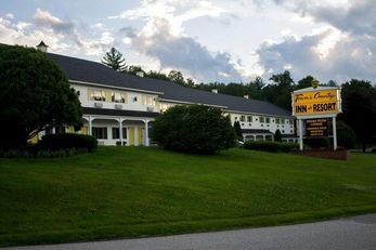 Town & Country Inn and Resort