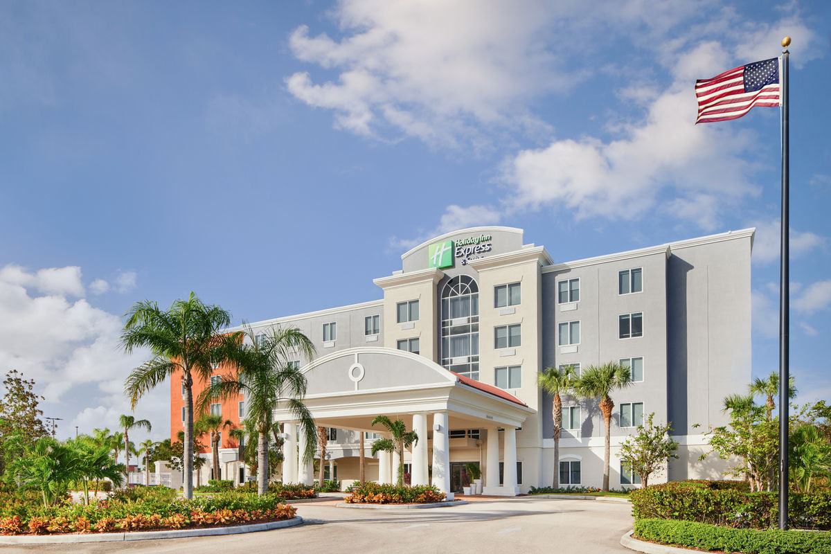 Holiday Inn Express Hotel & Suites Port St Lucie, FL Hotels Tourist