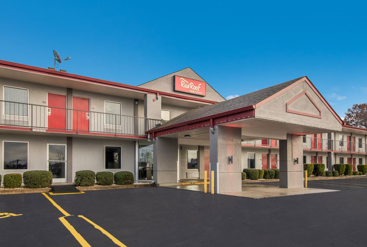 Red Roof Inn & Suites Jackson, TN Jackson, TN Hotels Tourist Class