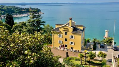 Hotels Riviera & Maximilian's