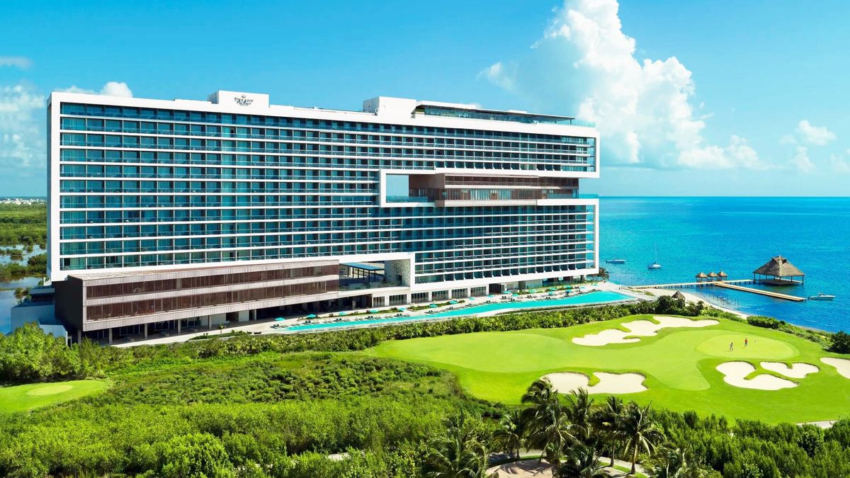 Hyatt's Cancun resorts are still in a slump