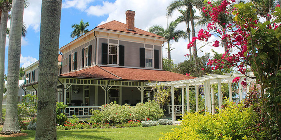 Thomas Edison built this vacation home to spend winters there.