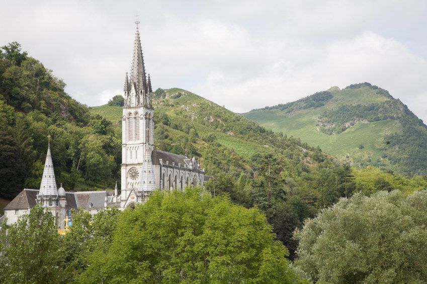 Find Lourdes, France Hotels- Downtown Hotels in Lourdes | TravelAge West