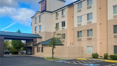 Sleep Inn and Suites Roseburg