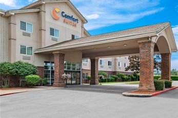 Comfort Suites Linn County Fairground