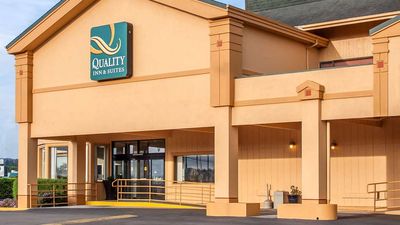 Quality Inn & Suites Coos Bay