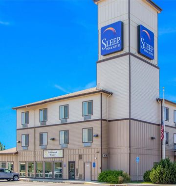 Sleep Inn & Suites