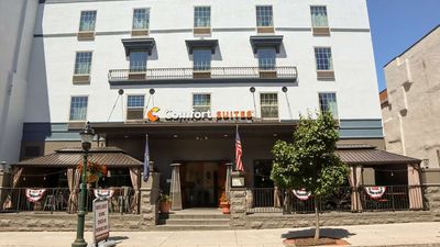 Comfort Suites Downtown Carlisle