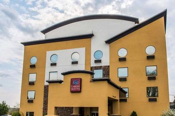 Comfort Suites
