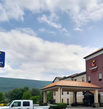 Comfort Suites