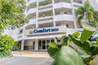 Comfort Inn And Suites Levittown
