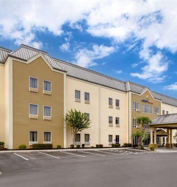 Comfort Suites