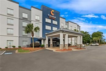 Comfort Suites