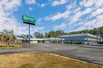 Quality Inn & Suites