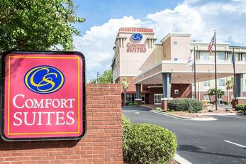Comfort Suites