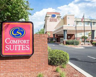 Comfort Suites