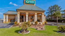 Quality Inn & Suites Civic Center