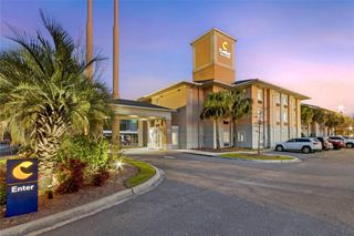 Comfort Inn and Suites Airport