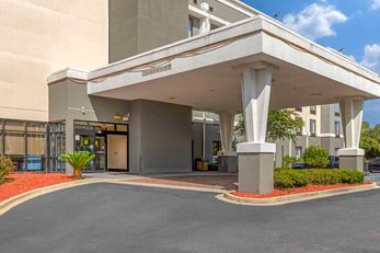 Comfort Suites