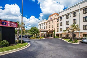 Comfort Suites