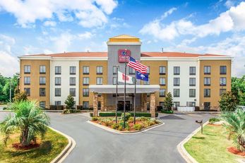 Comfort Suites