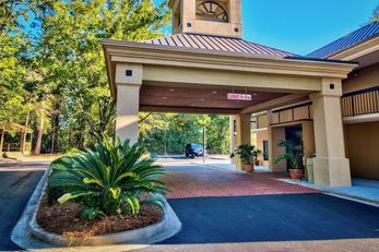 Clarion Inn