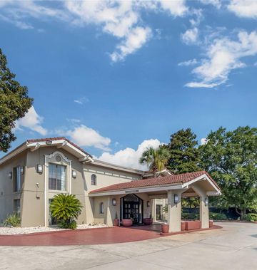 Quality Inn & Suites Charleston North