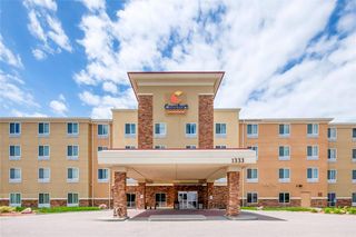 Comfort Suites